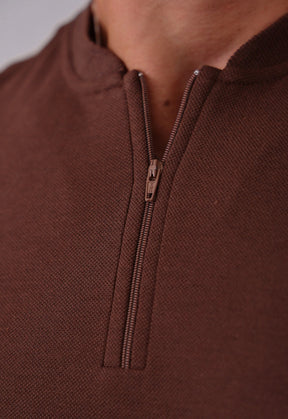 Camiseta Gola Padre Zíper Marrom